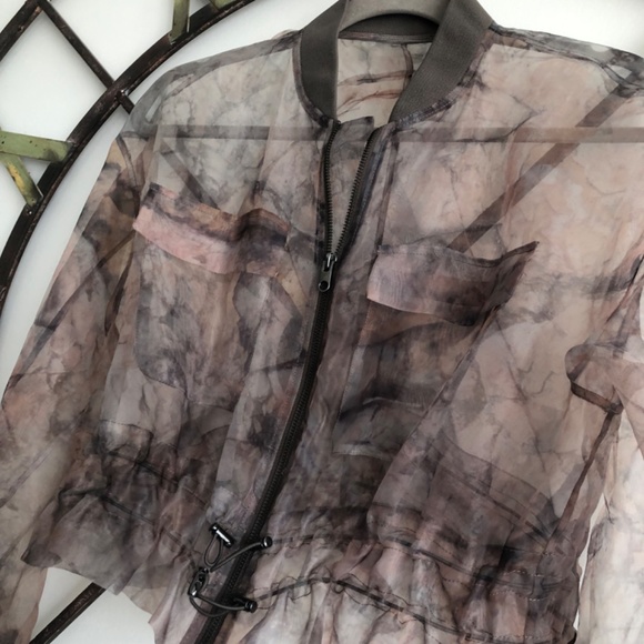 ♡ Sheer Jacket with zipper drawstring details - Picture 12 of 17